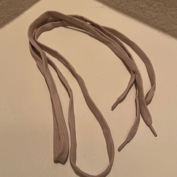 Christian Louboutin Tan Replacement Sneaker Shoelaces New In Dustbag - Picture 4 of 6